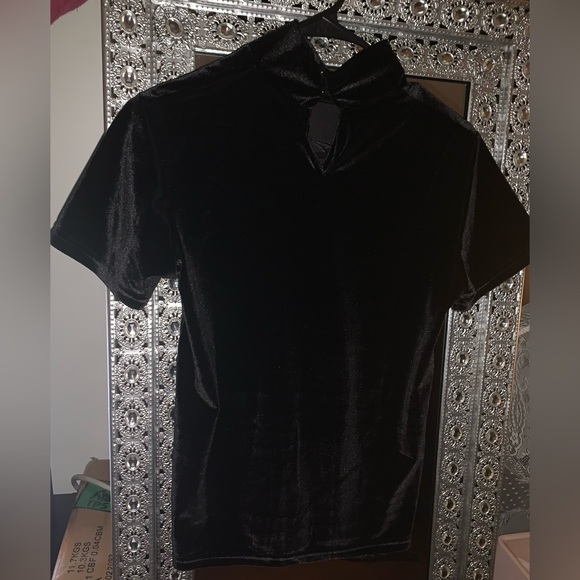 Restyle Velvet Cresent Moon Top, NWOT, Dead Stock, VERY RARE! - Picture 3 of 5